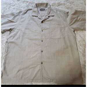 Men's embroidery off white short sleeve front pocket shirt L